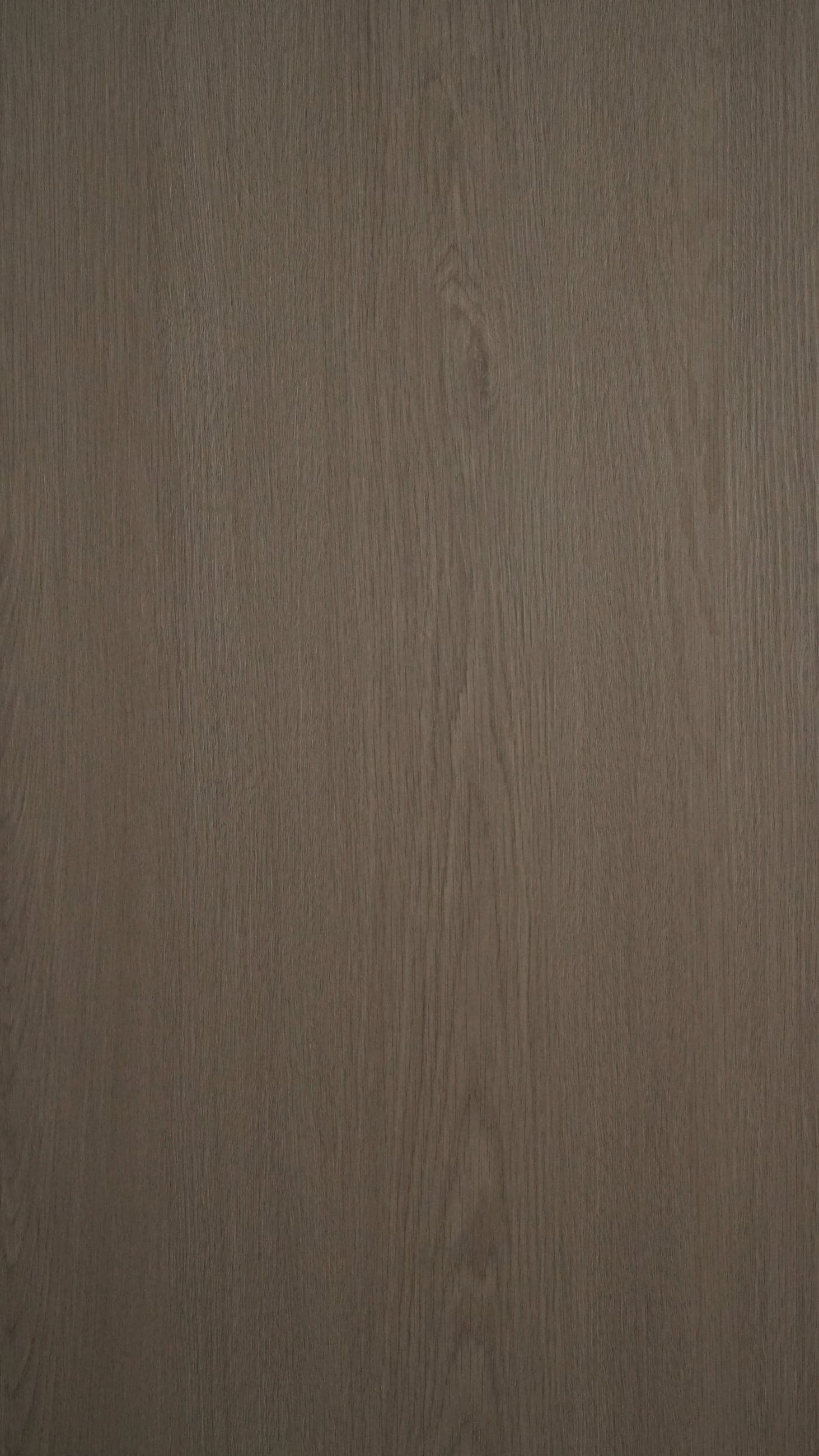 Cool grey-brown oak swatch with straight vertical grain and a central cathedral figure.